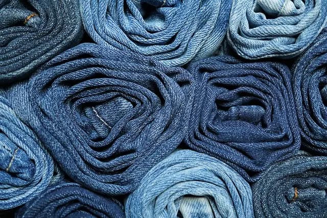 Comment Choisir des Vêtements Jeunes pour un Look Optimal