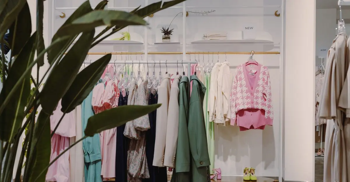 Comment Associer des Vêtements Jeunes pour un Look Tendance