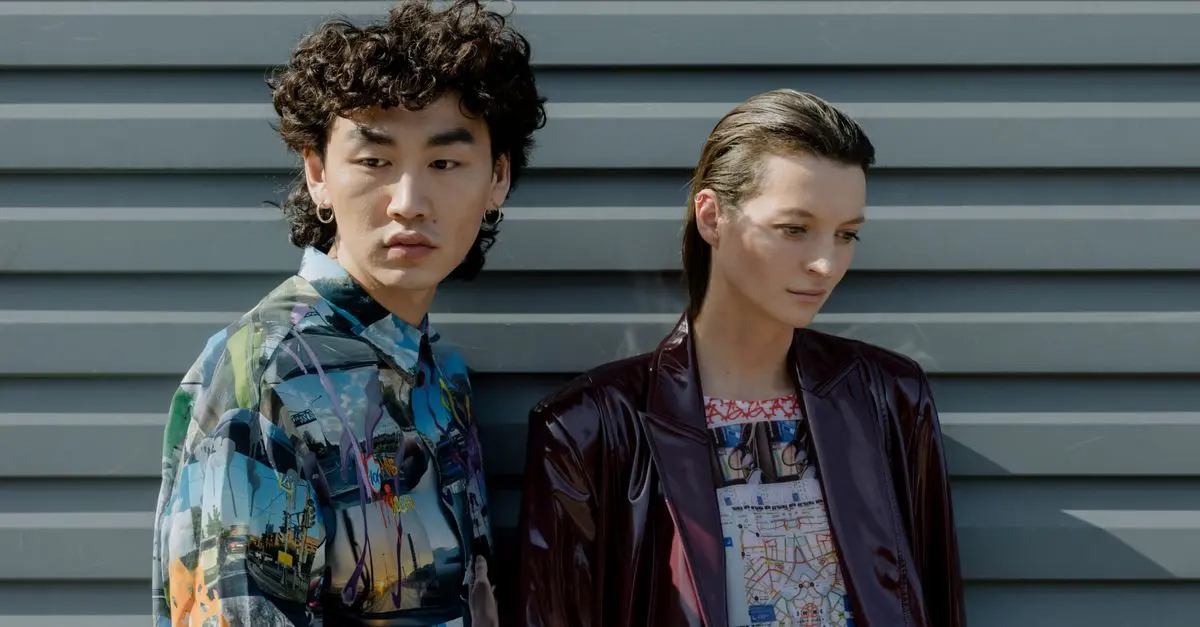 Comment harmoniser vos vêtements jeunes pour un look tendance