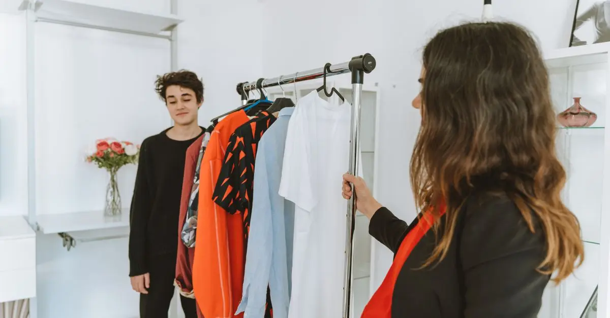 10 Erreurs à Éviter pour Choisir des Vêtements Jeunes