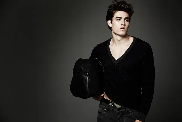 Comment Accessoiriser vos Vêtements Jeunes pour un Look Tendance