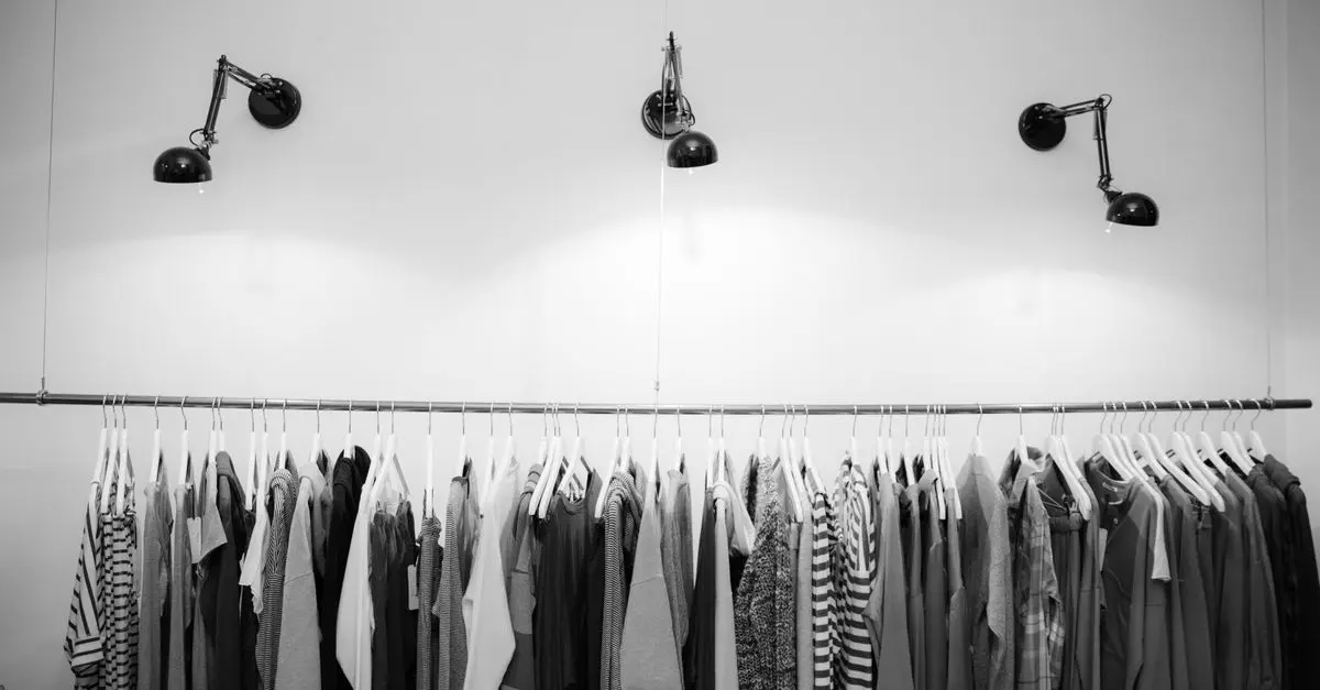 Comment choisir des vêtements jeunes pour un look tendance