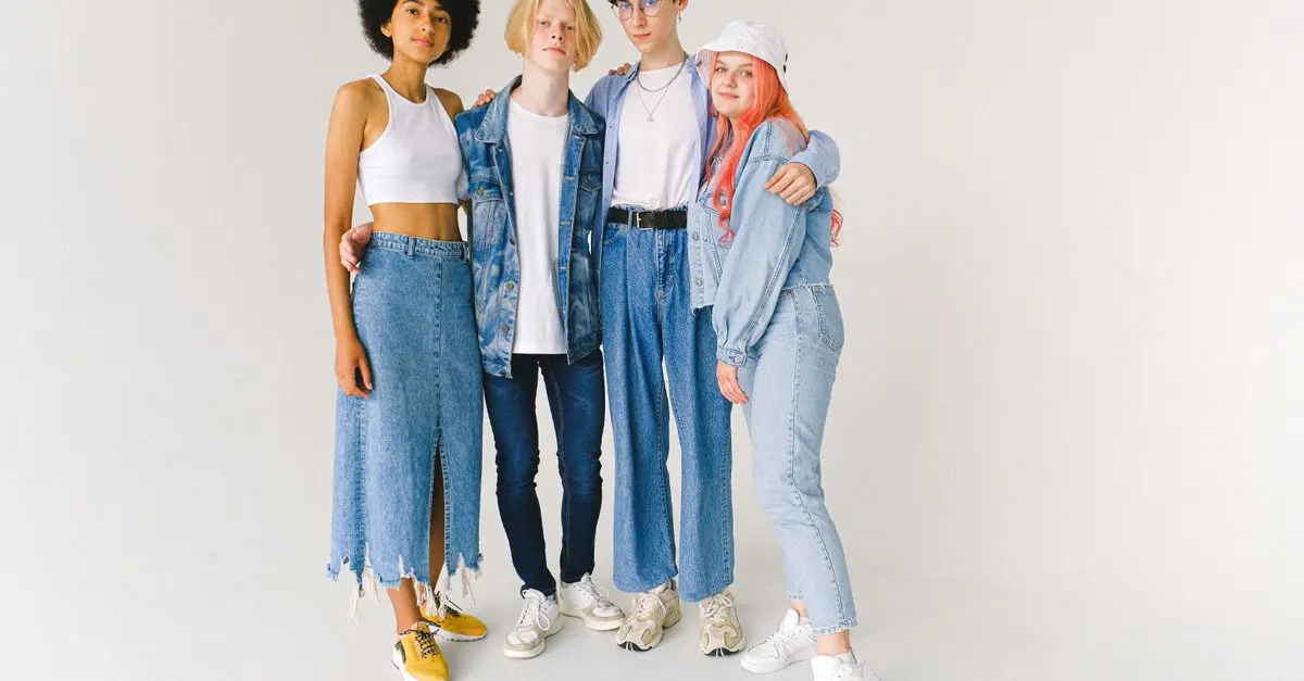 Comment choisir des vêtements jeunes pour un look tendance