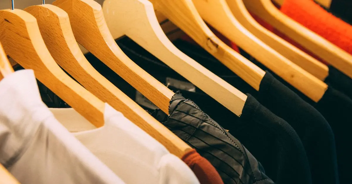 10 Astuces Pour Craquer Pour des Vêtements Jeunes Durables