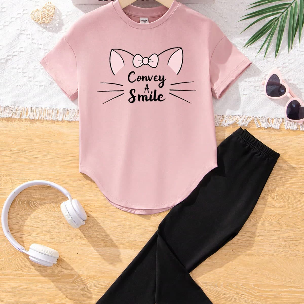 Ensemble de 2 pièces T-shirt à manches courtes et pantalon long décontracté à motifs de dessins animés pour jeune fille, convient pour le