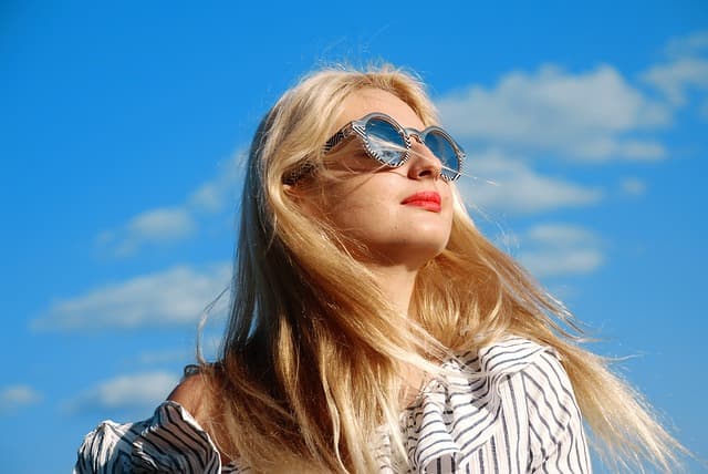 5 pièces de vêtements jeunes à adopter pour un look d'été
